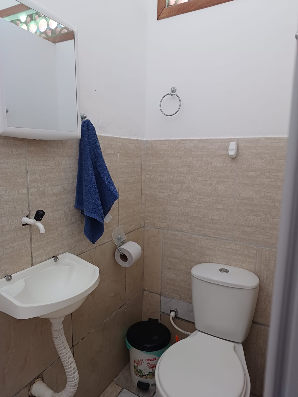 banheiro quarto extra.jpg